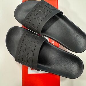 Diesel Black SA-Mayemi Sandals Men’s size 7.5! Worn twice!